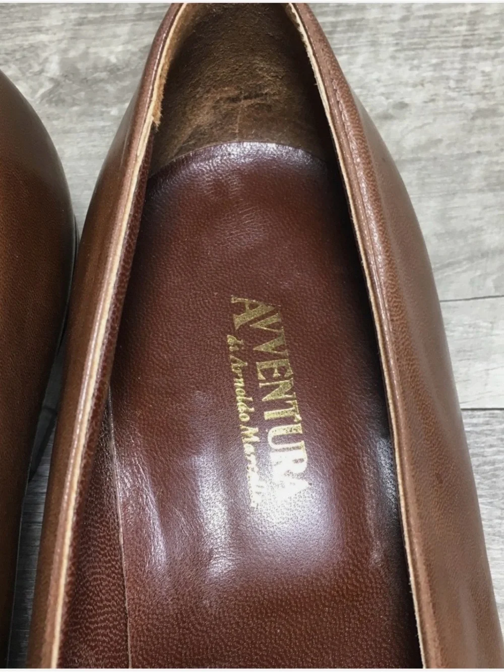 Avventura up sale